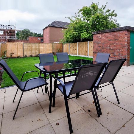 The Burton York 3 Bedroom House Sleeps 6 Bagian luar foto