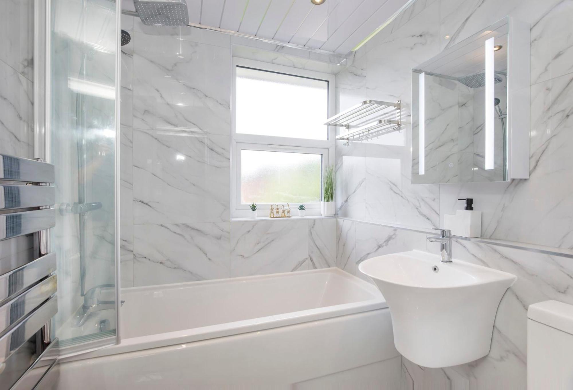 The Burton York 3 Bedroom House Sleeps 6 Bagian luar foto