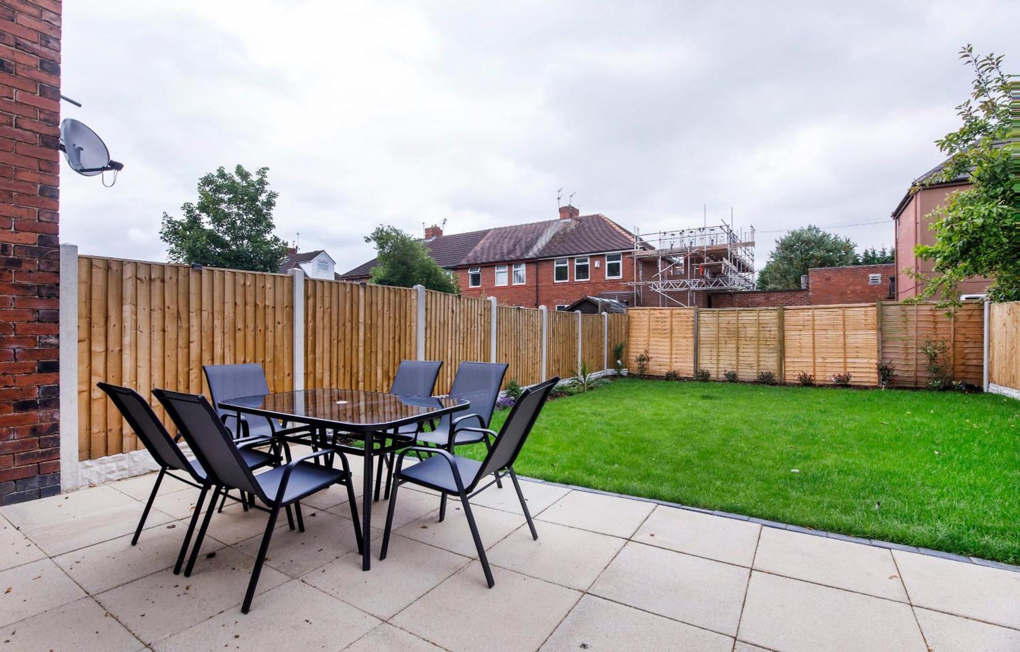 The Burton York 3 Bedroom House Sleeps 6 Bagian luar foto
