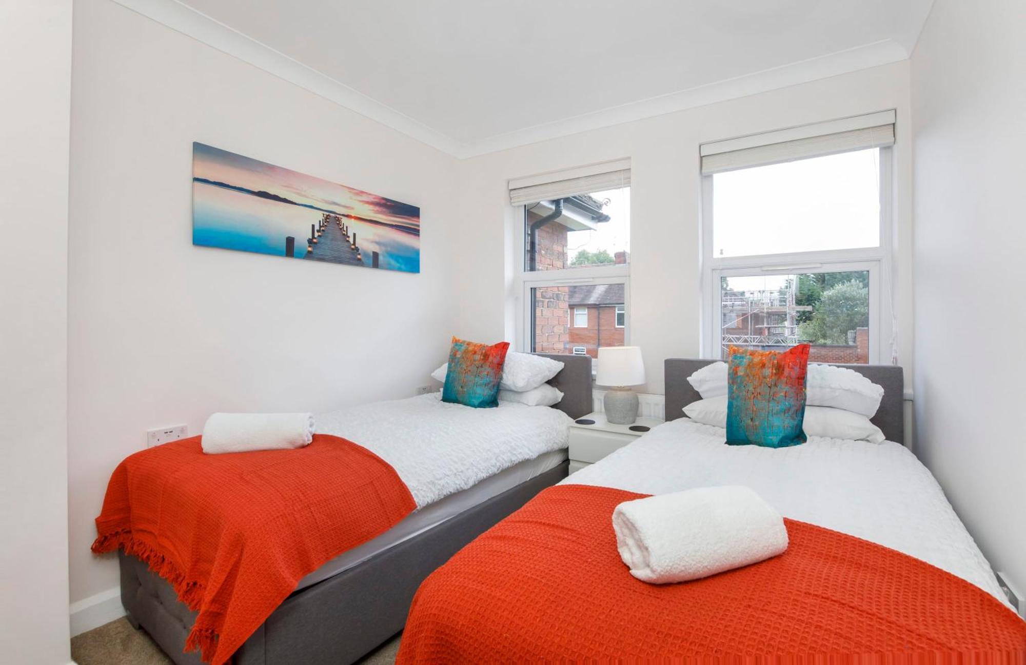 The Burton York 3 Bedroom House Sleeps 6 Bagian luar foto
